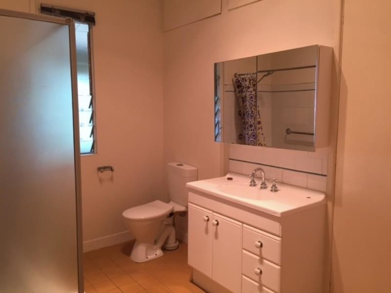 18 James Street, The Range QLD 4700